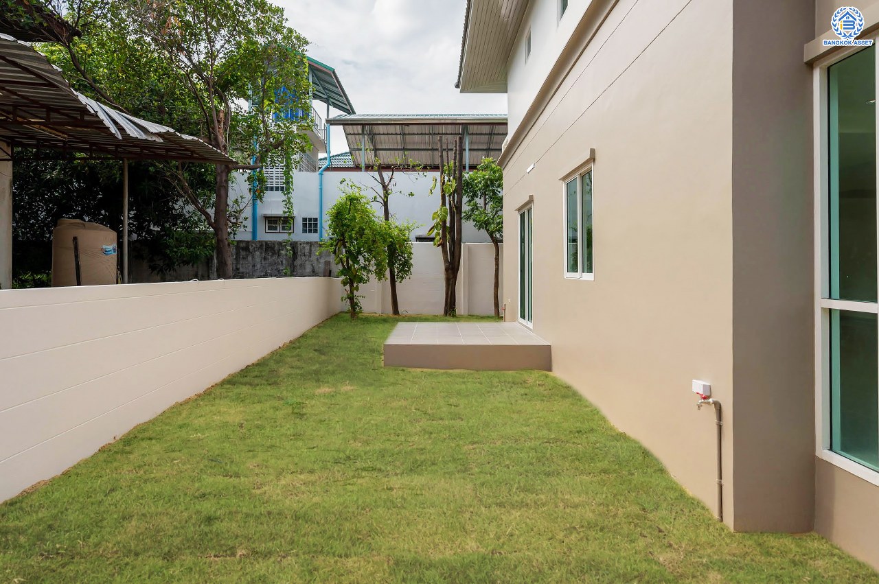 บ้านมือสองตกแต่งใหม่ โครงการ บ้านพิมาน ปิ่นเกล้า-กาญจนาภิเษก เนื้อที่ 103 ตร.ว. ฟังก์ชัน 4 ห้องนอน 3 ห้องน้ำ 1 ห้องอเนกประสงค์ จอดรถได้ 2 คัน บนทำเลเดินทางสะดวก ติดถนนกาญจนาภิเษก เชื่อมต่อหลายเส้นทาง ใกล้ทางด่วน "กาญจนาภิเษก" รถไฟฟ้า "สถานีหลักสอง" และเดอะมอลล์บางแค